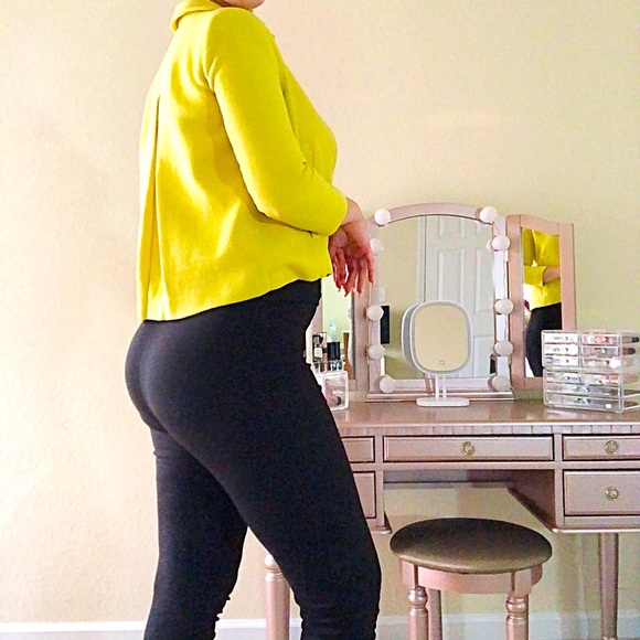 Zara Basic short yellow blazer size S - Picture 4 of 9